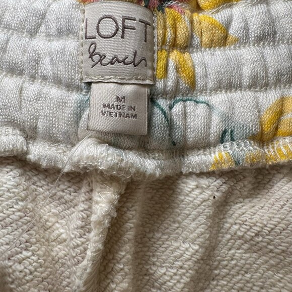 LOFT Floral Shorts Women's Medium Grey Terrycloth Sweatshorts Loungewear - Picture 4 of 6